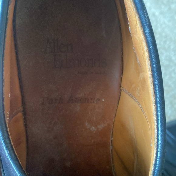 Allen Edmonds Park Avenue Dress Shoe - Picture 4 of 5